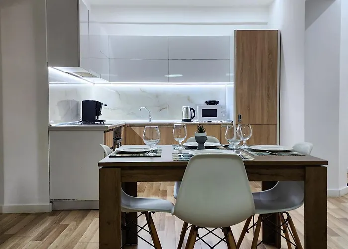 公寓 2e Myslym Shyri *