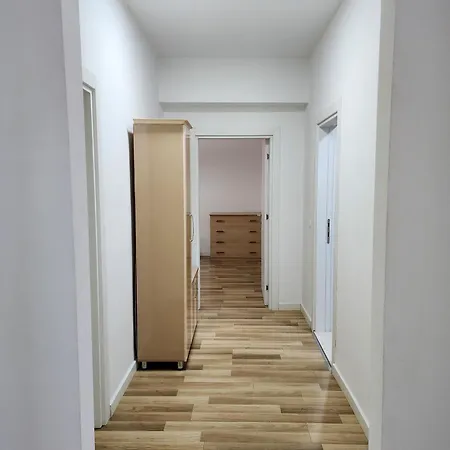 2e Myslym Shyri Apartment