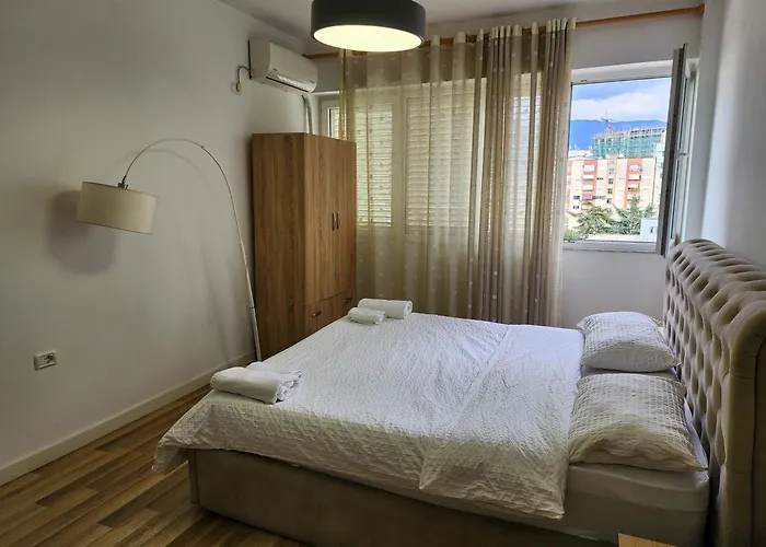 2e Myslym Shyri Apartment Tirana