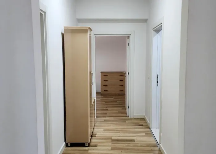 2e Myslym Shyri Apartment